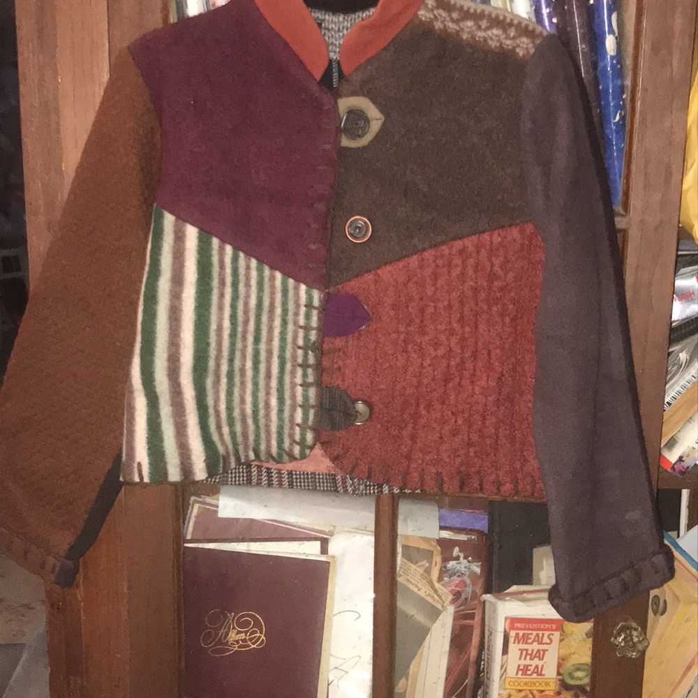 Ladies Short Soft Wool Patchwork Jacket With Butt… - image 2